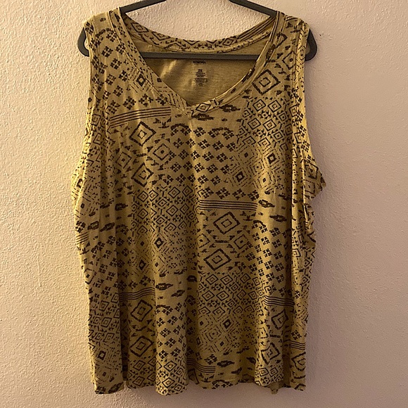 Sonoma Tops - Free w Bundle! Sonoma tribal print v-neck tank top